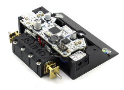 Robot Black Magic Mini Sumo JSumo armado como referencia
